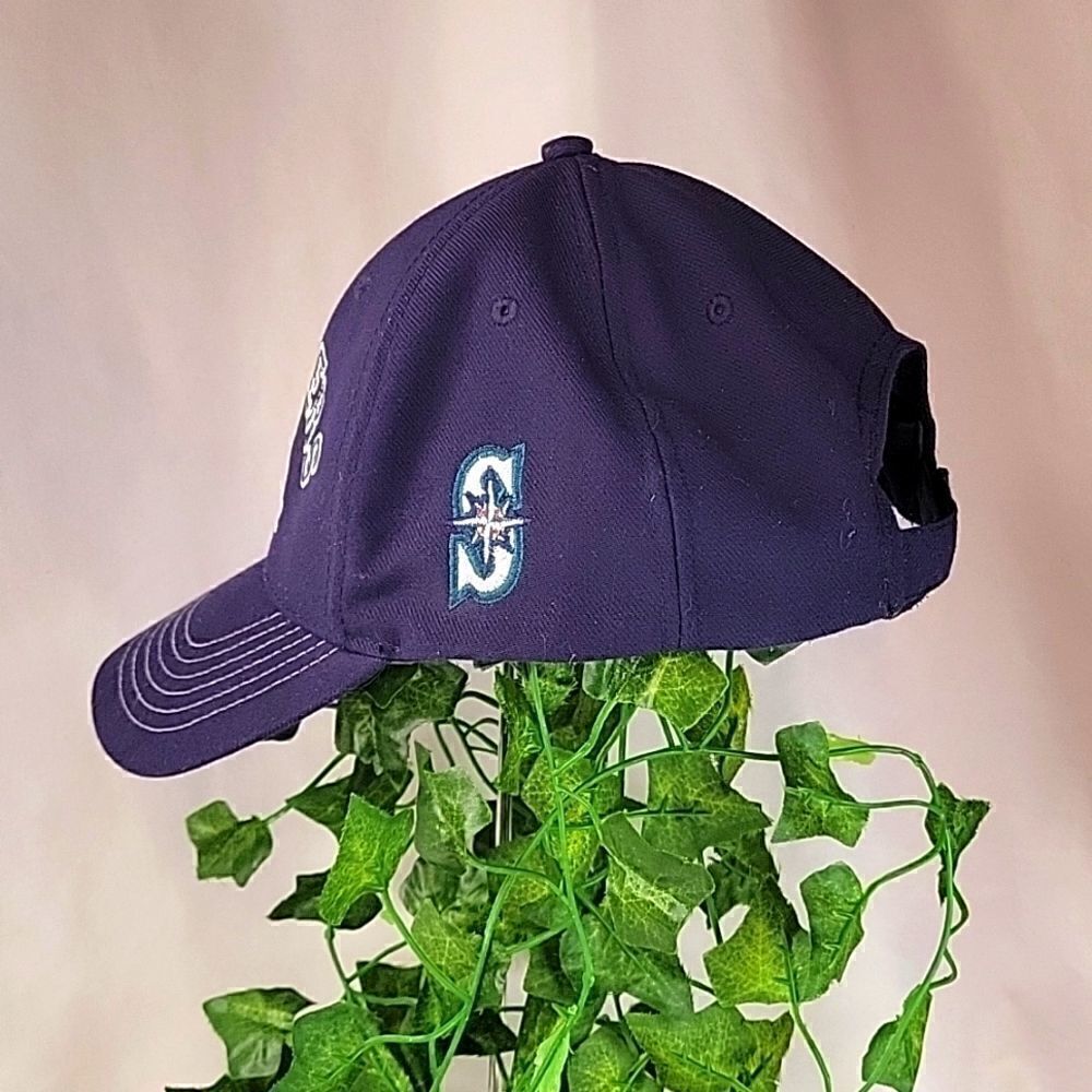 MLB. Seattle Mariners Hat. EUC - Picture 3 of 8